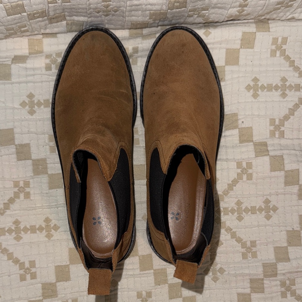 Caslon Miller Water Resistant Suede Chelsea Boots - Picture 4 of 4